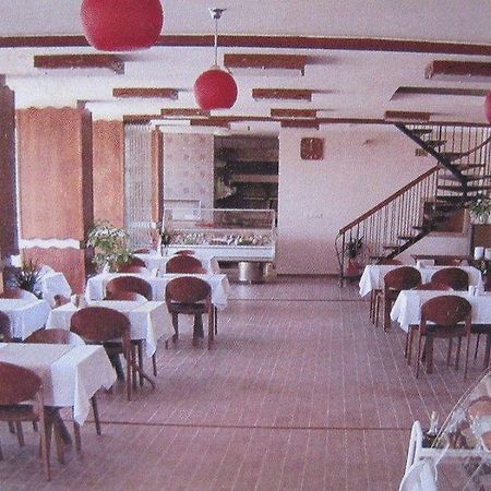 Ikont Hotel Gulluk Bagian luar foto