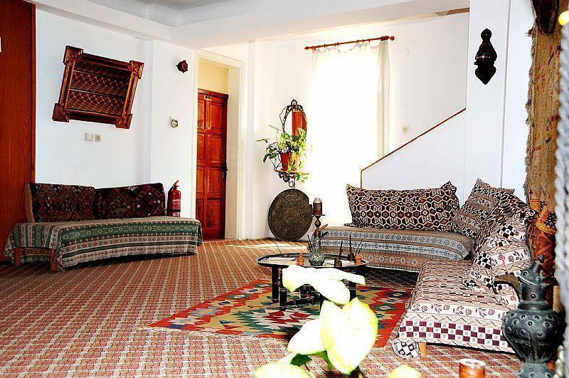 Ikont Hotel Gulluk Bagian luar foto